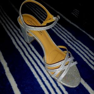 Badgley Mischka American Glamour! Women's heel